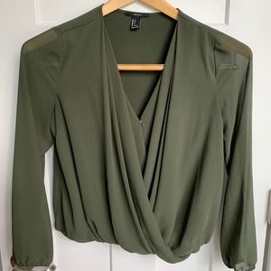 Forever 21 Polyester Green Blouse with Snap